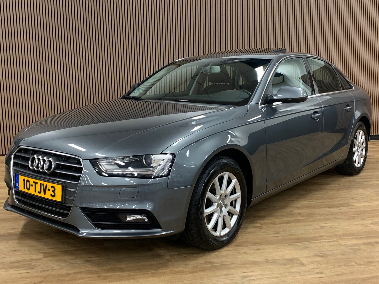 Audi A4 Limousine - 1.8 TFSI Pro Line|Opendak|Navigatie|Climate Control| - AutoWereld.nl