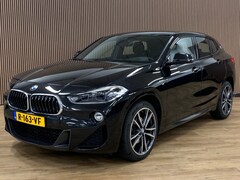 BMW X2 - SDrive18i M High Executive|Automaat|Alcantara|LED|