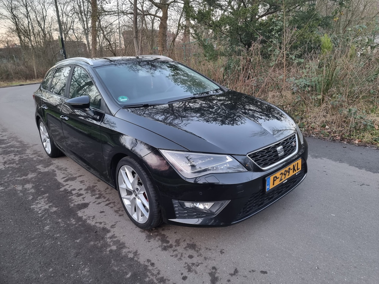 Seat Leon ST - 2.0 TDI FR Business DSG transmissie - AutoWereld.nl