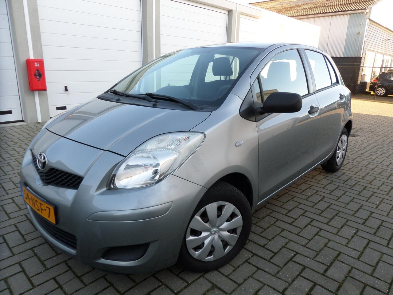 Toyota Yaris - 1.0 VVTi Acces 1.0 VVTi Acces - AutoWereld.nl