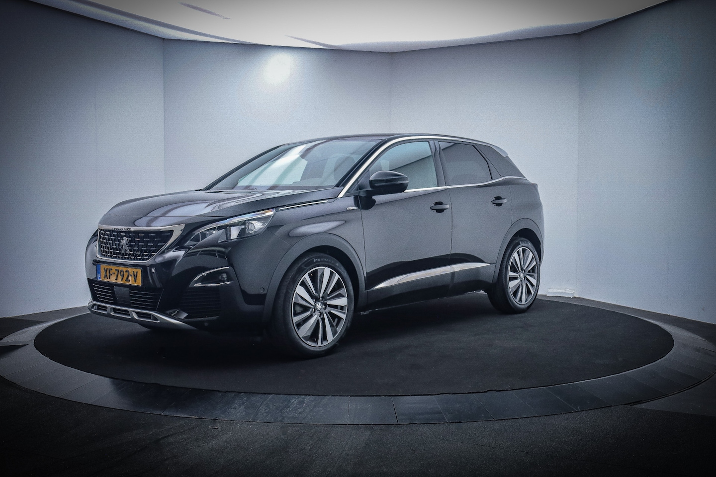 Peugeot 3008 - 1.2T GT Line NAVI/DAB/PDC V+A/PRIV.GLASS/CARPLAY/CLIMA/LED - AutoWereld.nl