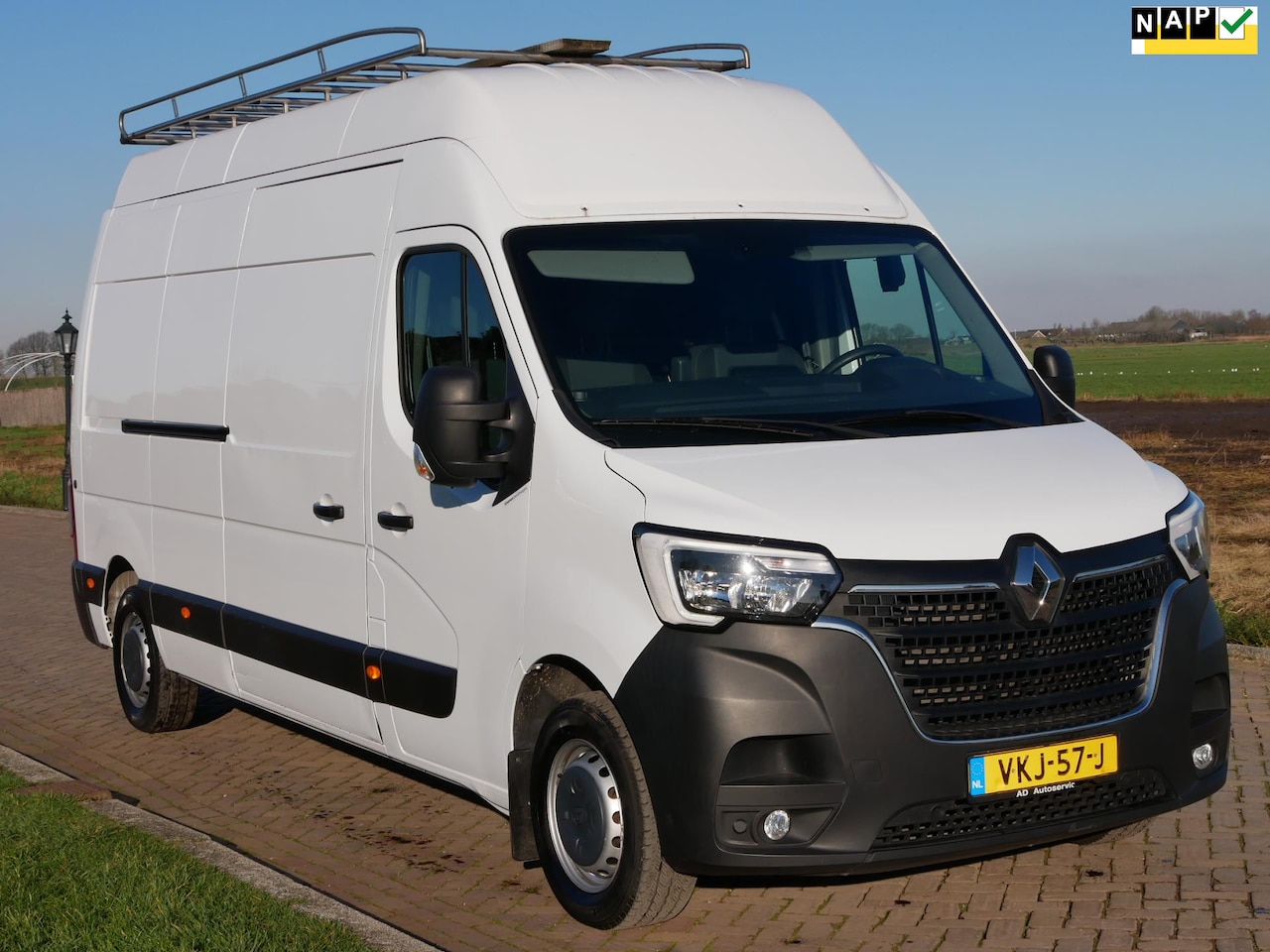 Renault Master - T35 2.3 dCi 135 L3H3 Comfort AC NAVI 2021 - AutoWereld.nl