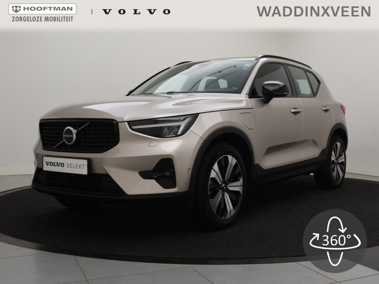 Volvo XC40 - T4 PLUG-IN HYBRID ULTIMATE DARK SCHUIFDAK 360GR CAM HARMAN KARDO - AutoWereld.nl