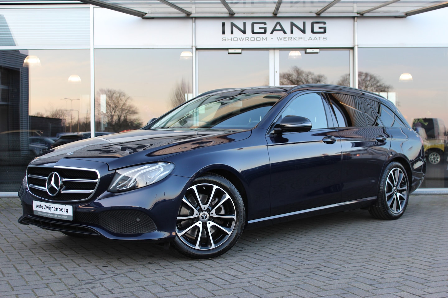 Mercedes-Benz E-klasse Estate - 200 Premium Plus | Sfeerver | Carplay | Stoelver | - AutoWereld.nl