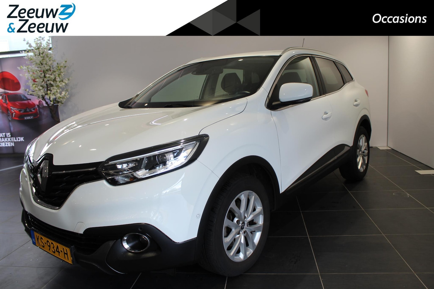 Renault Kadjar - 1.2 TCe Intens zeer nette auto!, dealeronderhouden, parkeercamera, navigatie,Airco climate - AutoWereld.nl