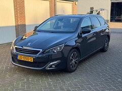 Peugeot 308 SW - 1.2 PureTech Blue Lease Premium