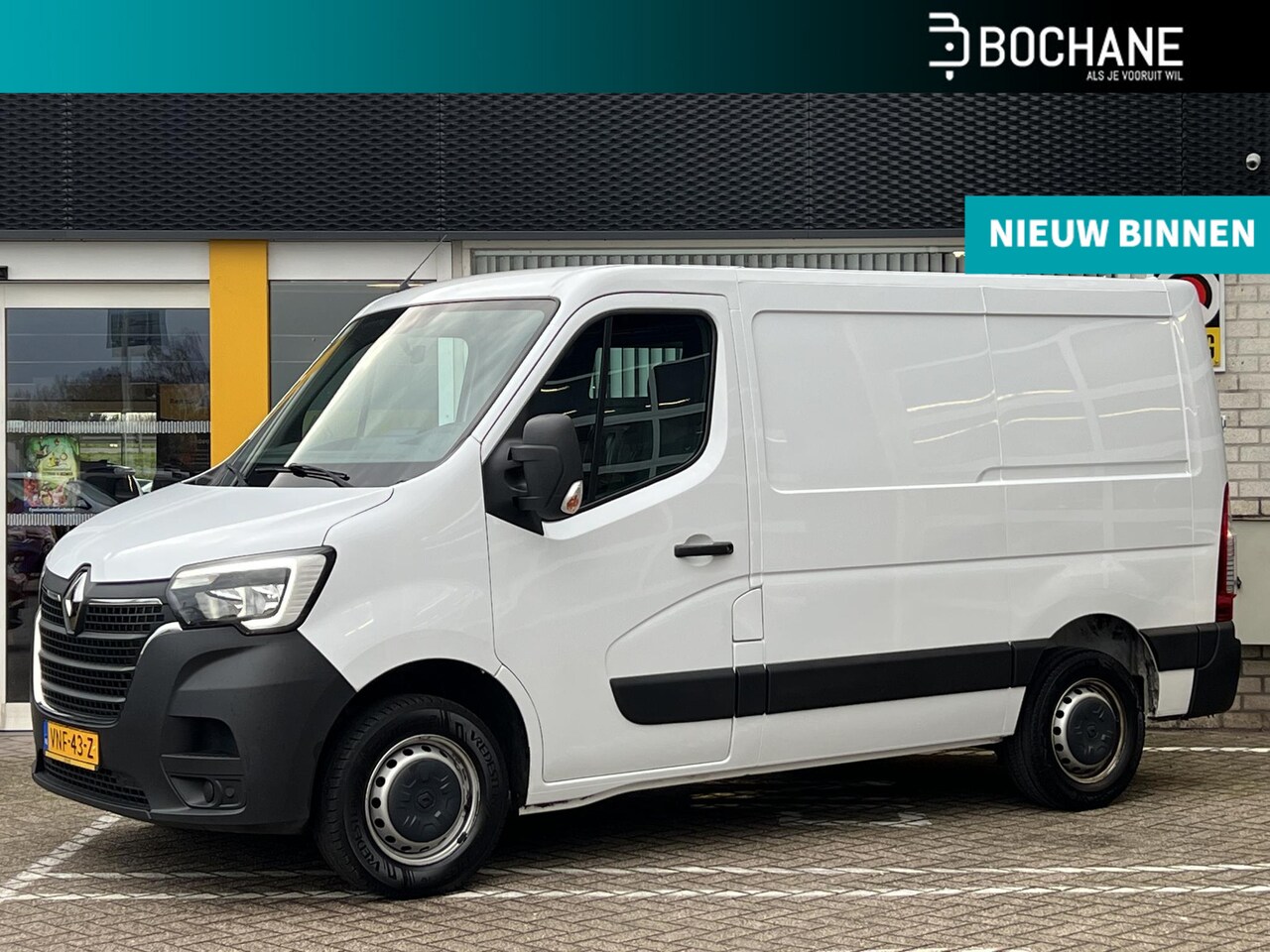 Renault Master - 2.3 dCi 135 T28 L1H1 Comfort | Navigatie | Trekhaak | Parkeersensoren - AutoWereld.nl