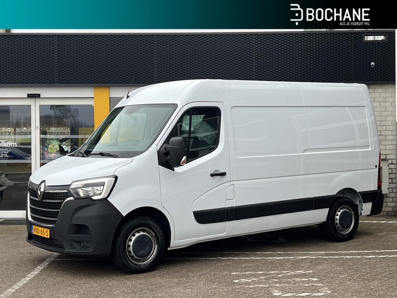 Renault Master - 2.3 dCi 135 T33 L2H2 Comfort | Trekhaak | Navigatie | Betimmering - AutoWereld.nl