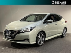 Nissan LEAF - 2.ZERO EDITION 40 kWh Automaat / Cruise / Clima / Full LED / Navigatie / Camera / PDC