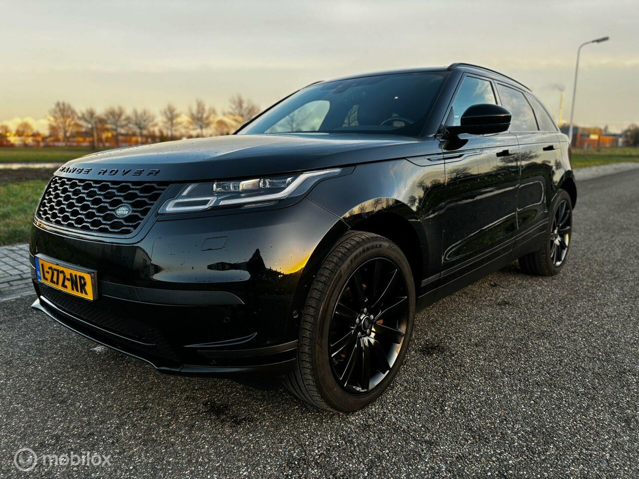 Land Rover Range Rover Velar - 2.0 I4 AWD SE FULL BLACK OUT - AutoWereld.nl