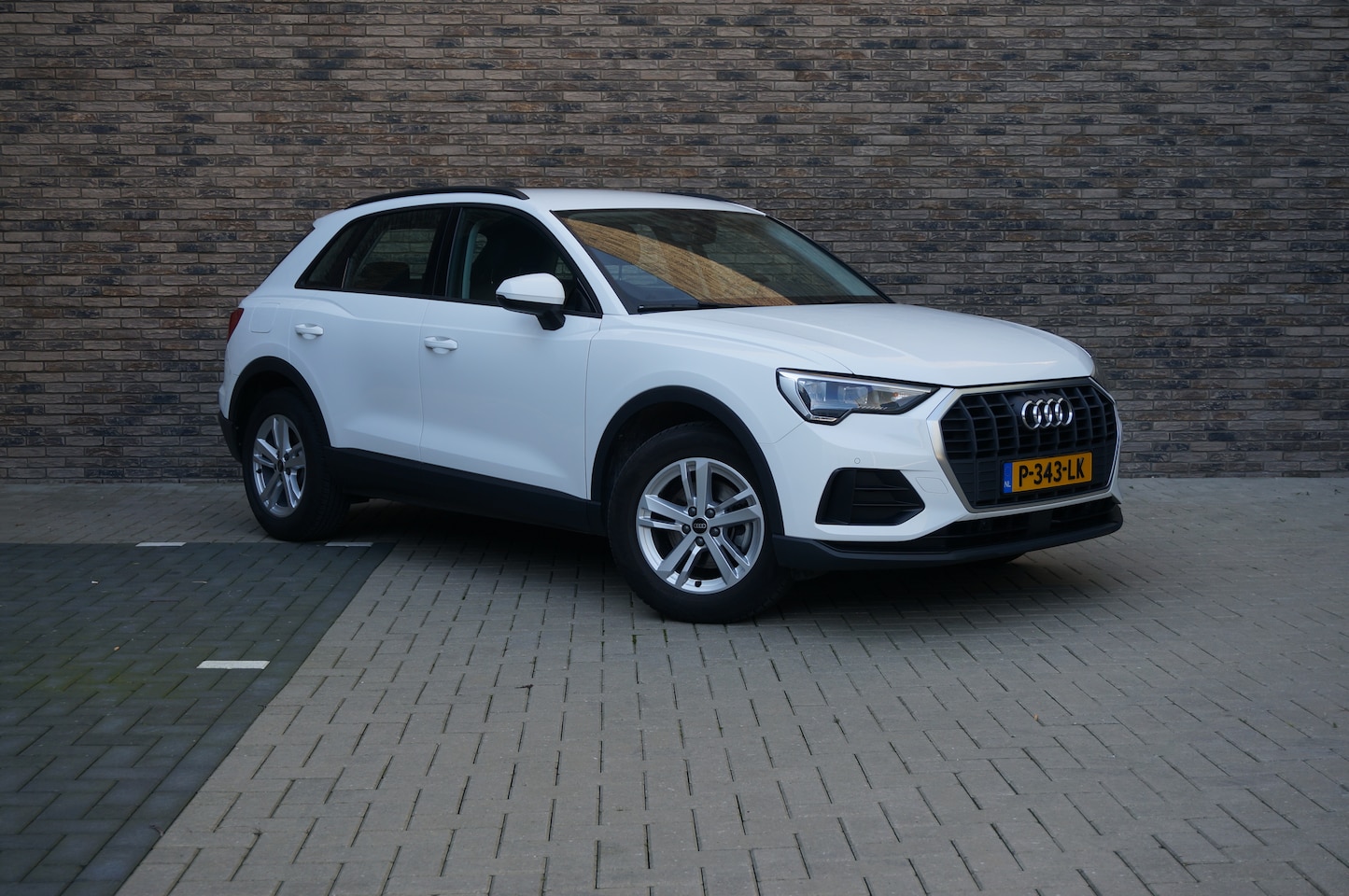 Audi Q3 - 35 TFSI S Edition Camera Carplay Leder Elektrische achterklep Hill Hold - AutoWereld.nl