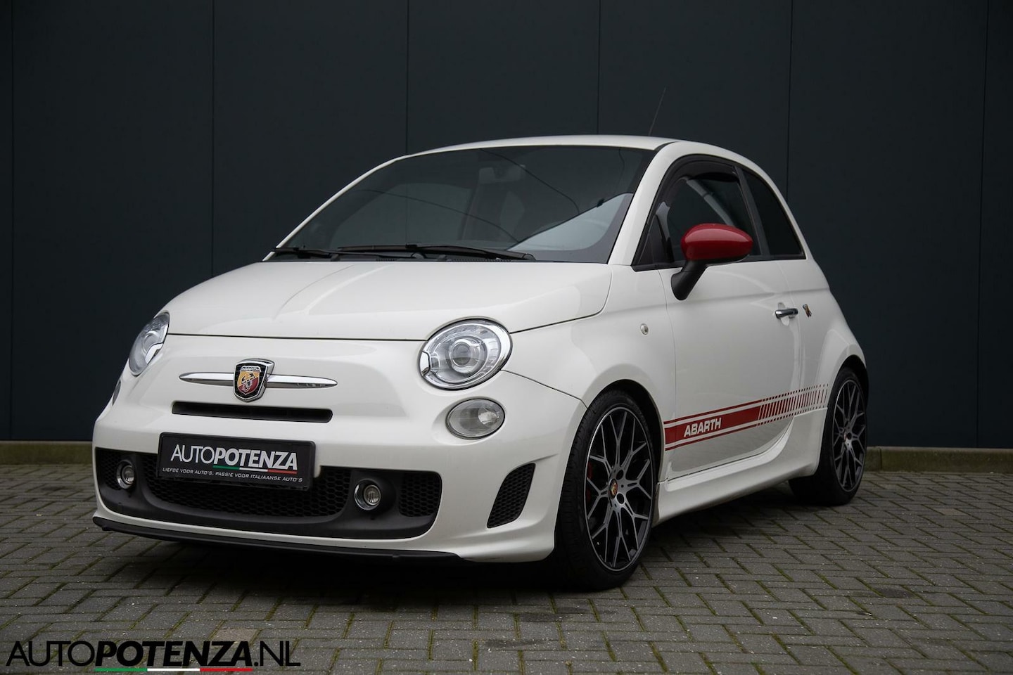 Fiat 500 Abarth - 1.4-16V esseesse 160PK Sabelt Climate 17" - AutoWereld.nl