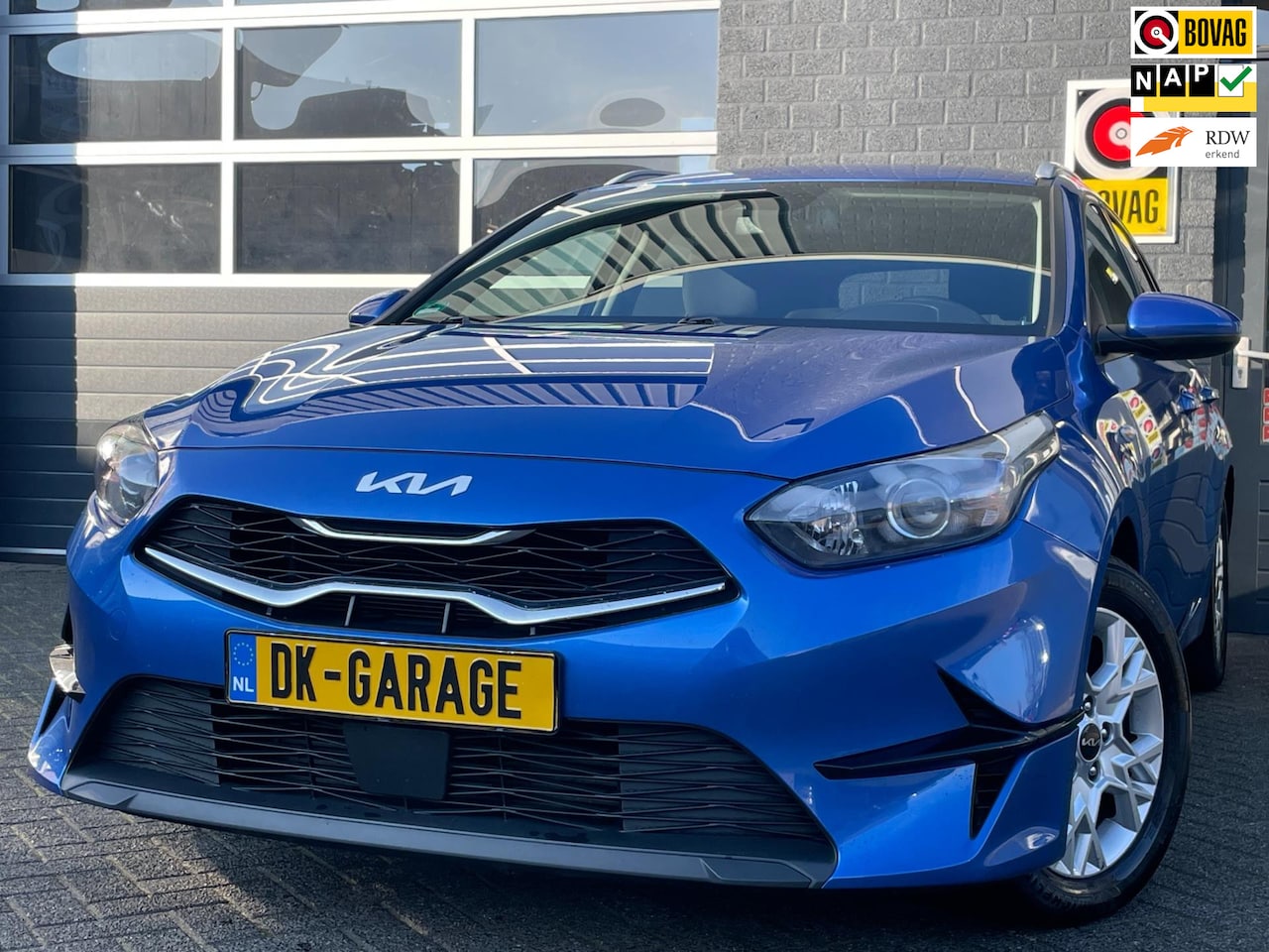 Kia Cee'd Sportswagon - Ceed 1.0 T-GDi DynamicLine|TREKHAAK|CARPLAY|STOEL-STUURVERW|CAMERA|CRUISE|CLIMATE - AutoWereld.nl