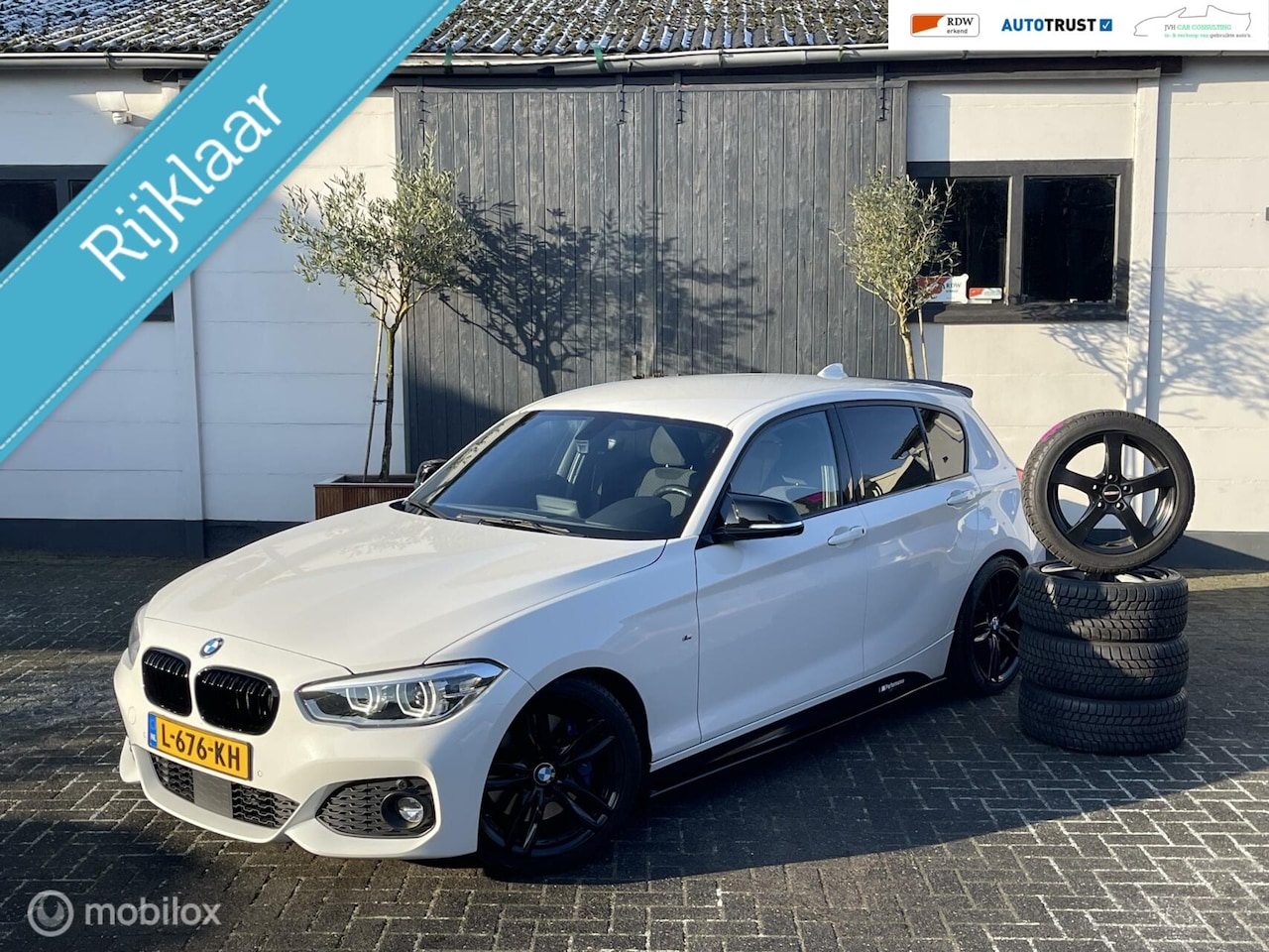 BMW 1-serie - 125i High Executive 265pk|RIJKLAAR|M PERF|MAXTON - AutoWereld.nl