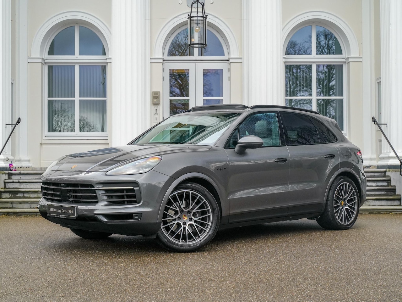 Porsche Cayenne - 3.0 E-Hybrid | Pano | Luchtvering | Night vision | Bose | Sport chrono | - AutoWereld.nl