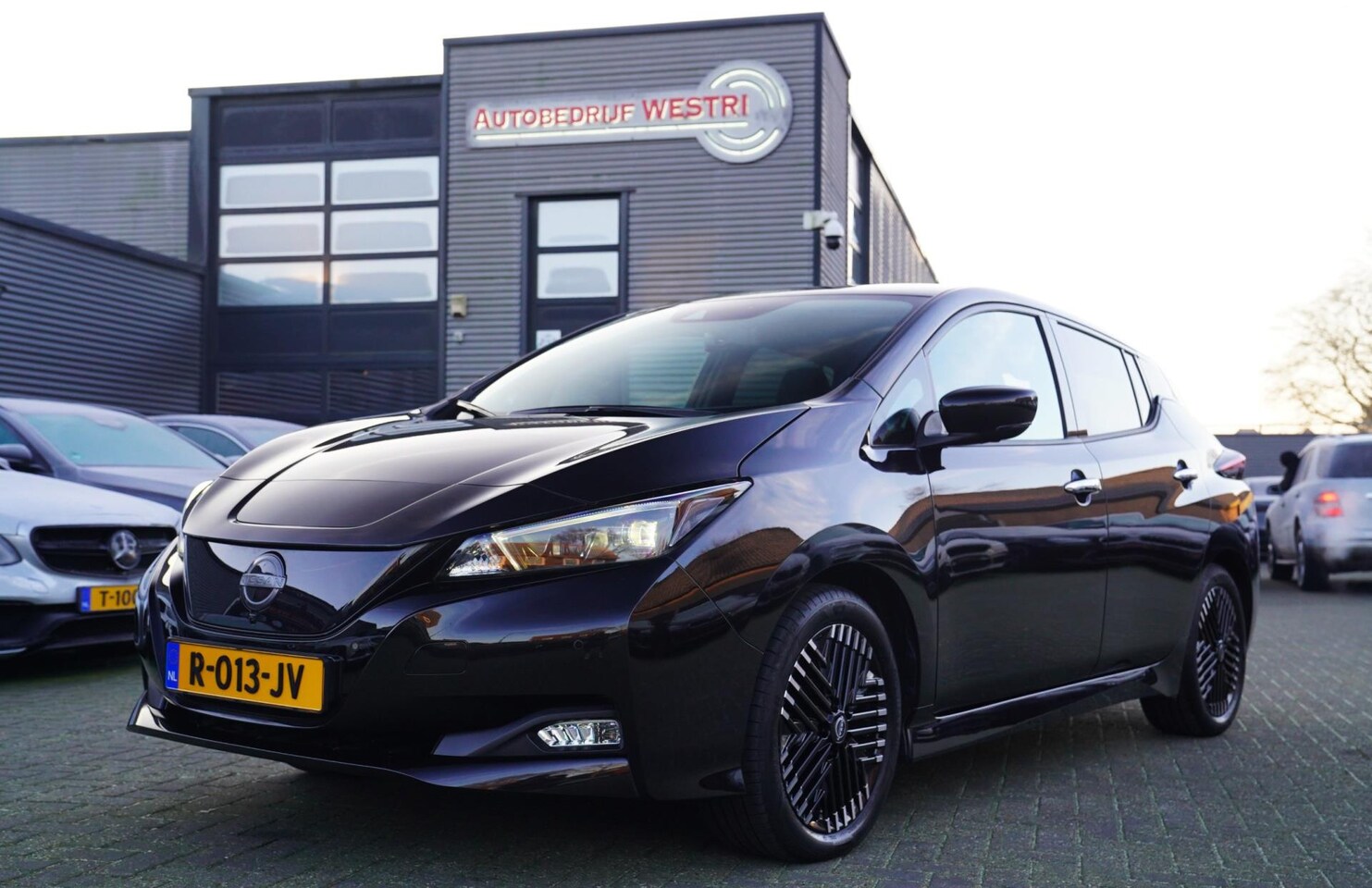 Nissan LEAF - Tekna 40 kWh 360 cam | Adaptieve cruise control | Leder | Apple carplay | Lane assist | LE - AutoWereld.nl