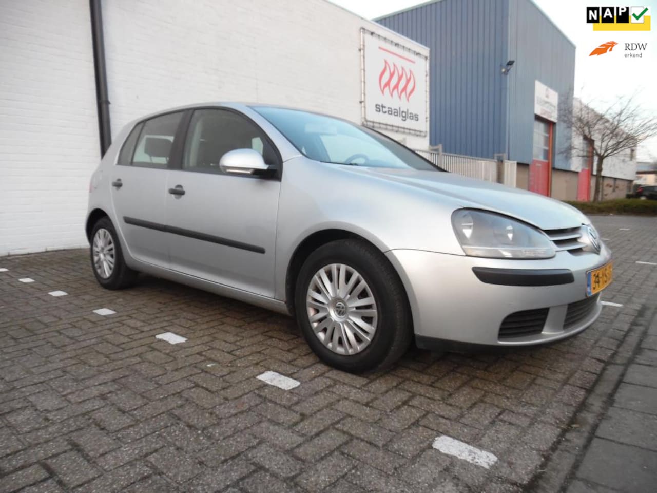 Volkswagen Golf - 1.4 FSI Trendline 1.4 FSI Trendline - AutoWereld.nl