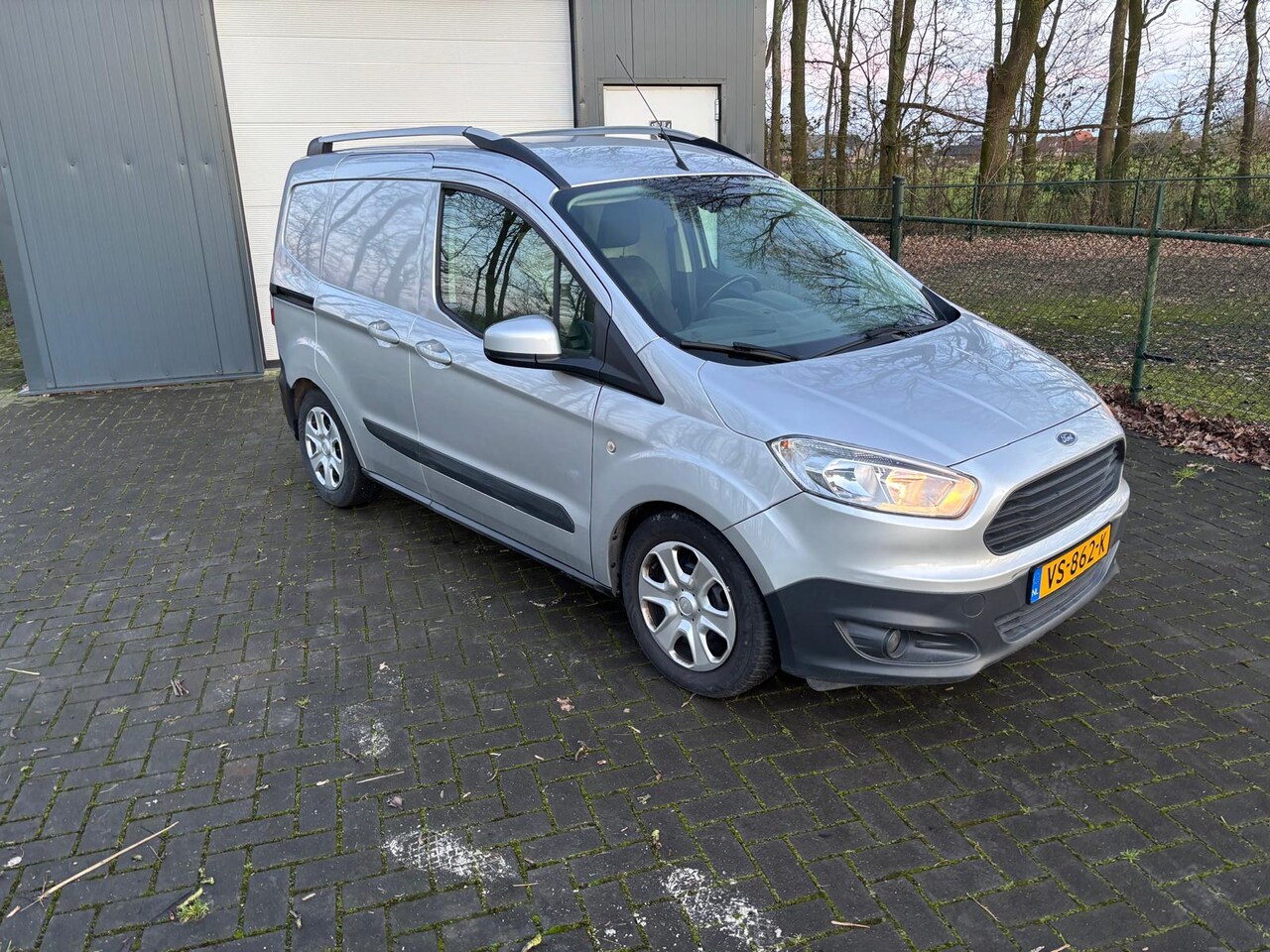 Ford Transit Courier - 1.6 TDCI Trend - AutoWereld.nl