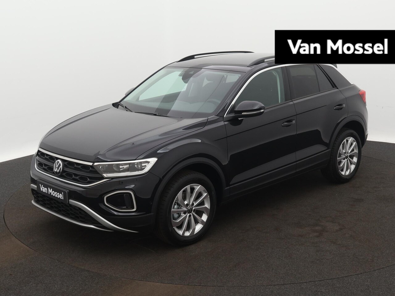 Volkswagen T-Roc - 1.5 TSI Life Edition 150 PK Automaat | Navigatie | LED Plus | Climate control | Telefoon d - AutoWereld.nl