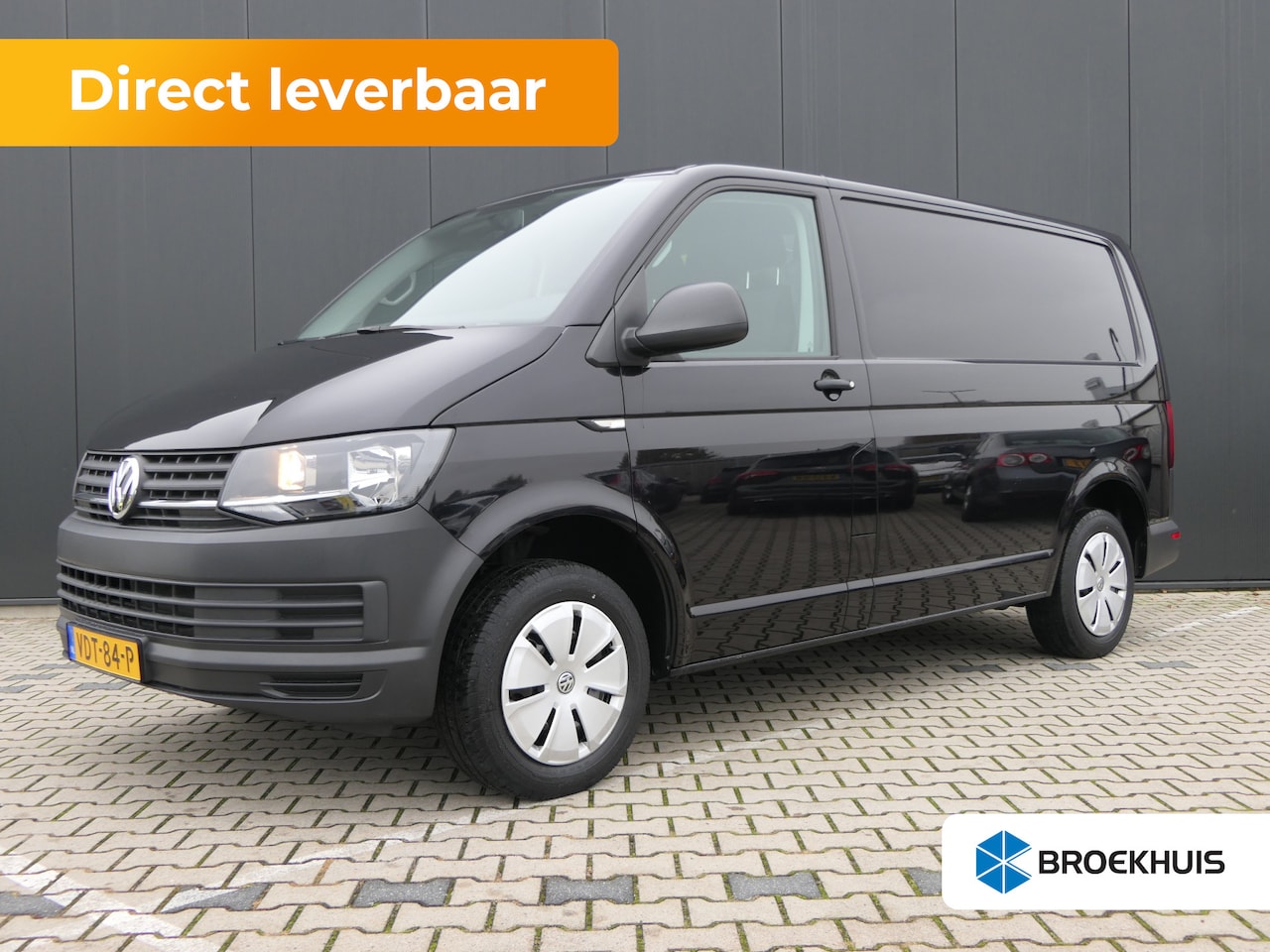 Volkswagen Transporter - 2.0 TDI L1H1 Trendline | Trekhaak | Cruise Control | Achterklep | Zij-Schuifdeur | Trekhaa - AutoWereld.nl