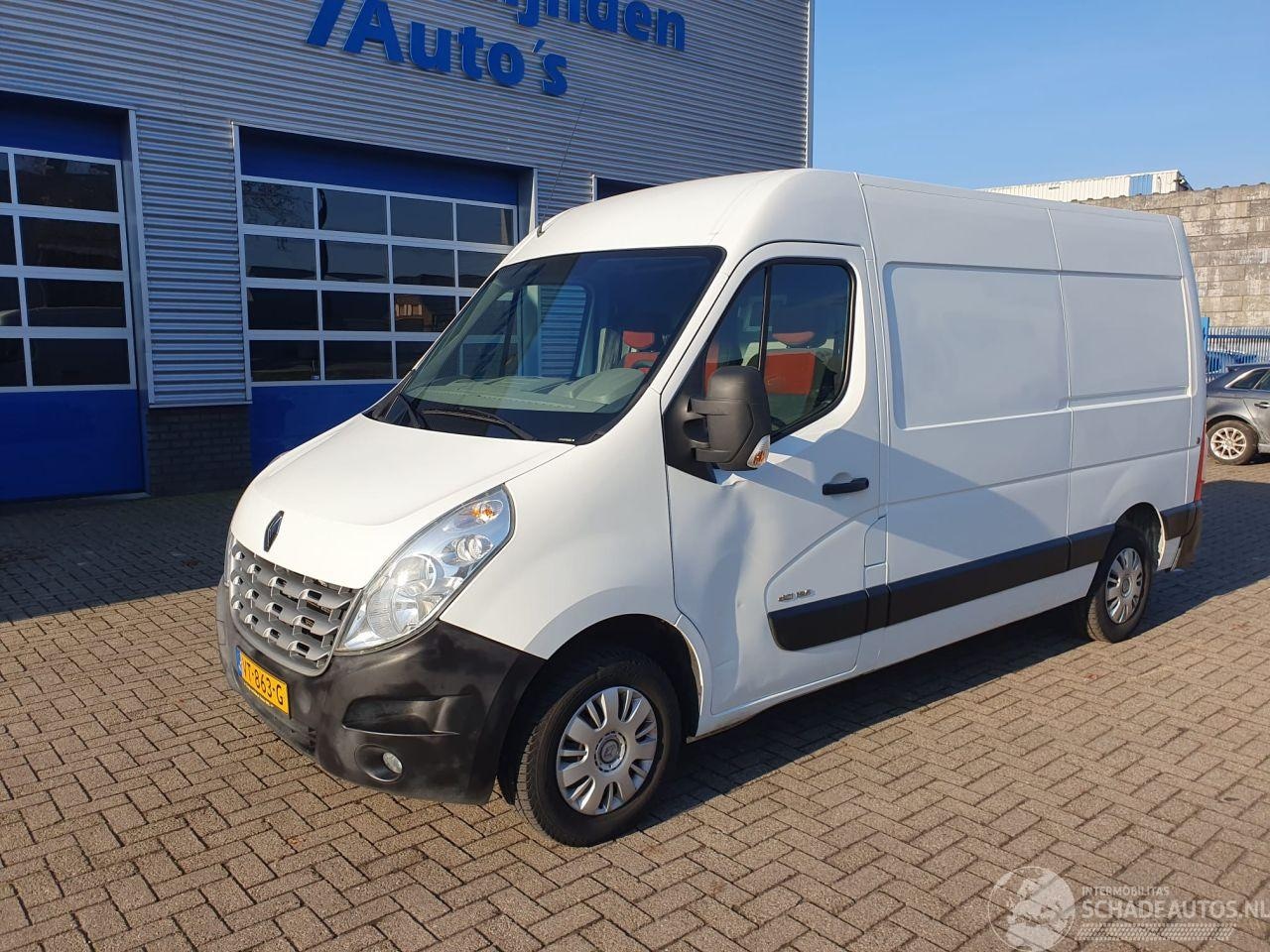 Renault Master - T35 2.3 dCi L2H2 Eco T35 2.3 dCi L2H2 Eco - AutoWereld.nl