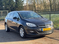 Opel Astra Sports Tourer - 1.4 Turbo Blitz /Navi/Camera/Airco/