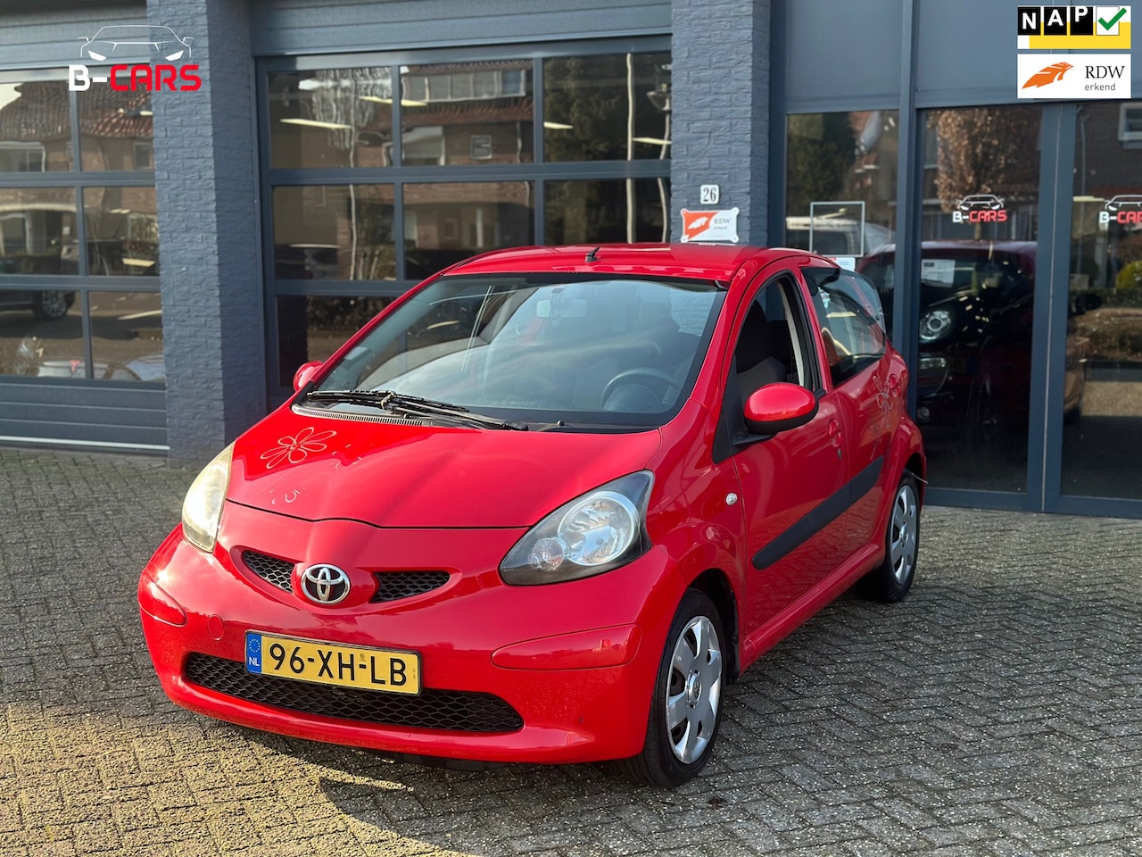 Toyota Aygo - 1.0-12V + 5DRS - AutoWereld.nl