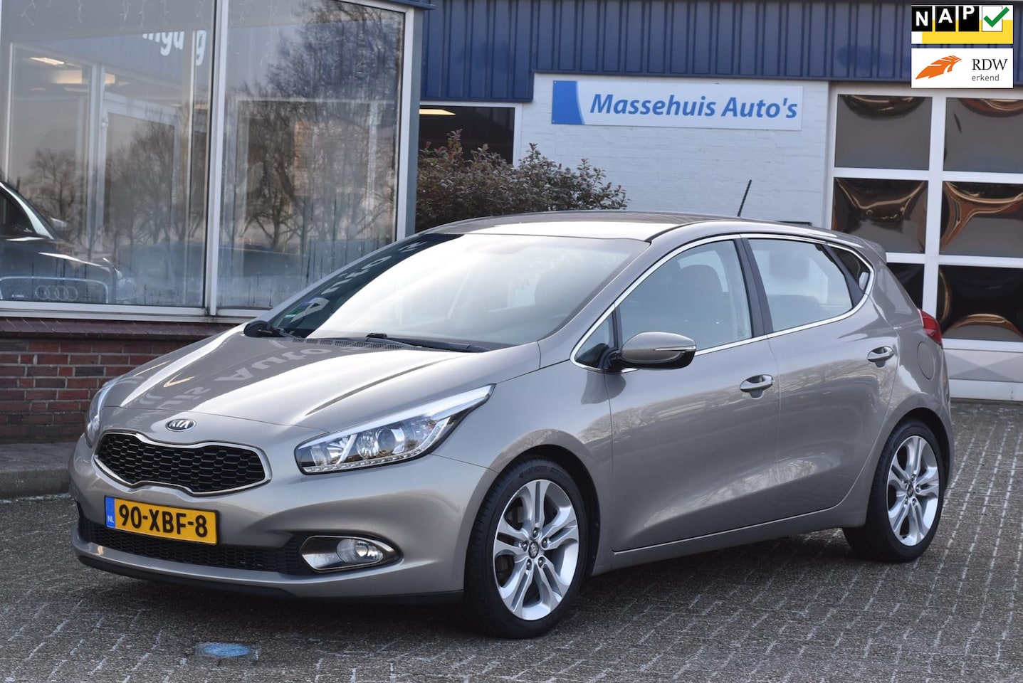 Kia Cee'd - 1.6 GDI Plus Pack 142dkm Navi Clima LED PDC 2e eig. Nwe APK - AutoWereld.nl