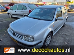 Volkswagen Golf - 1.6/AUTOMAAT/TREKHAAK