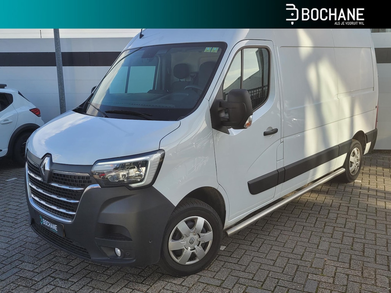 Renault Master - 2.3 dCi 135 T35 L2H2 Work Edition | Trekhaak | Camera | Navigatie | Lat om Lat | Org. NL - AutoWereld.nl