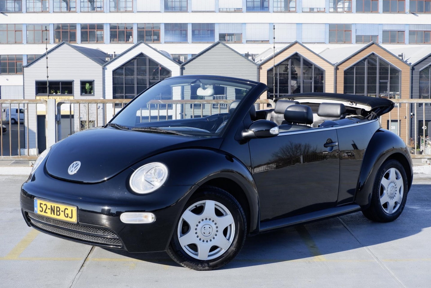 Volkswagen New Beetle Cabriolet - 1.6 Highline NL AUTO - AutoWereld.nl