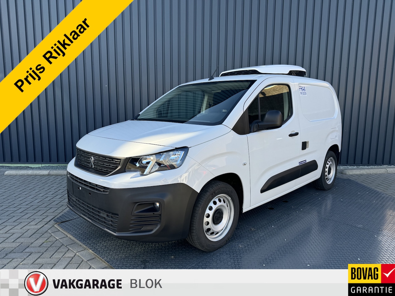 Peugeot Partner - 1.5 BlueHDi 100 | 3 zitter | Koelwagen Carrier | Nacht aansluiting | Laadruimte 2 niveaus - AutoWereld.nl