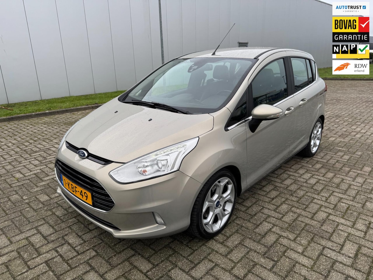 Ford B-Max - 1.0 EcoBoost Titanium 1.0 EcoBoost Titanium , trekhaak - AutoWereld.nl