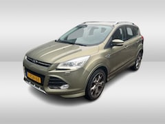 Ford Kuga - 1.6 Titanium Plus / Full option / NL Auto / Trekhaak / Panoramadak / Camera / Leder / 19''