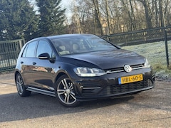 Volkswagen Golf - 1.5 TSI Highline Business R /Automaat/Navi/Camera/Carplay/