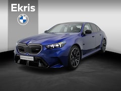 BMW M5 - 5 Serie Sedan DIRECT LEVERBAAR Comfort Pack | Iconic Glow exterieurpakket | Panoramadak |