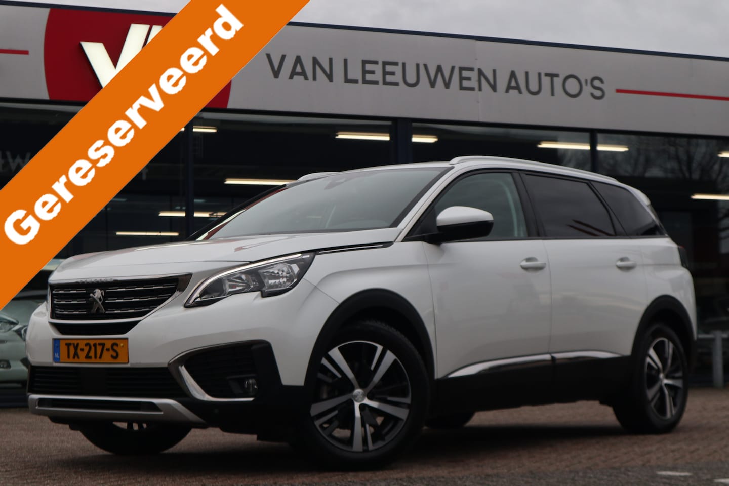 Peugeot 5008 - 1.6 BlueHDI Blue Lease Premium | Automaat | Navi | 7 Persoons - AutoWereld.nl