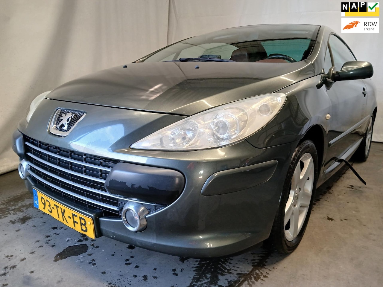 Peugeot 307 CC - 2.0-16V SCHADEAUTO!!! - AutoWereld.nl