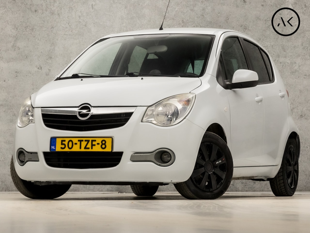 Opel Agila - 1.0 Edition (NAVIGATIE, NAP, GETINT GLAS, TOERENTELLER, SPORTSTOELEN, NIEUWE APK, ELEK RAM - AutoWereld.nl