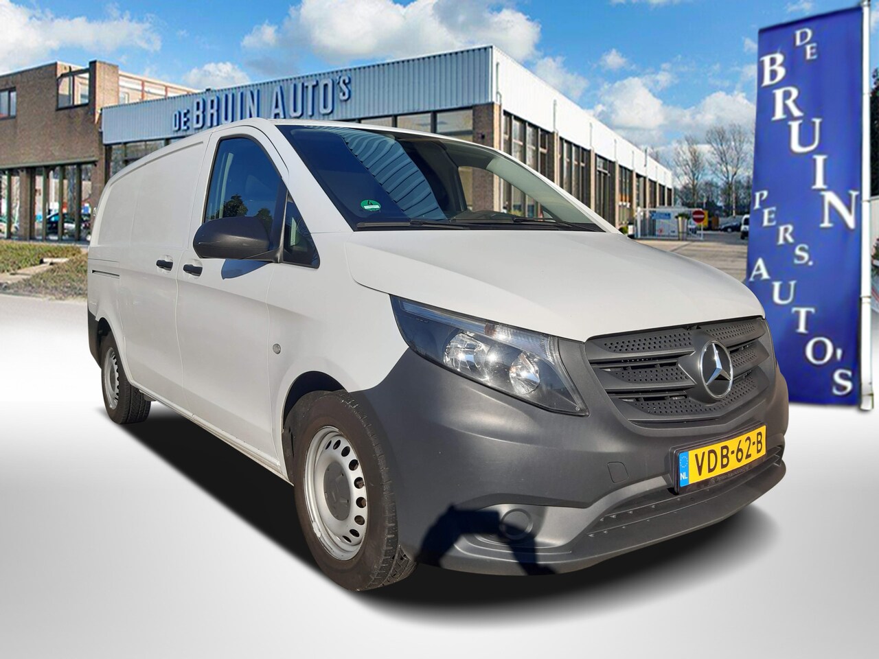 Mercedes-Benz Vito - 114 CDI Autm. Lang Koelwagen L&R Schuifdeur - AutoWereld.nl