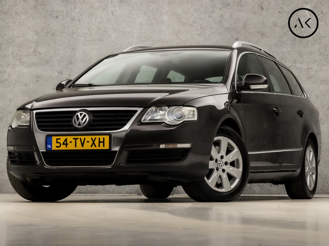 Volkswagen Passat Variant - 2.0 FSI Sportline 150Pk (YOUNGTIMER, AIRCO, NAP, LM VELGEN, SPORTSTOELEN, CRUISE, ARMSTEUN - AutoWereld.nl