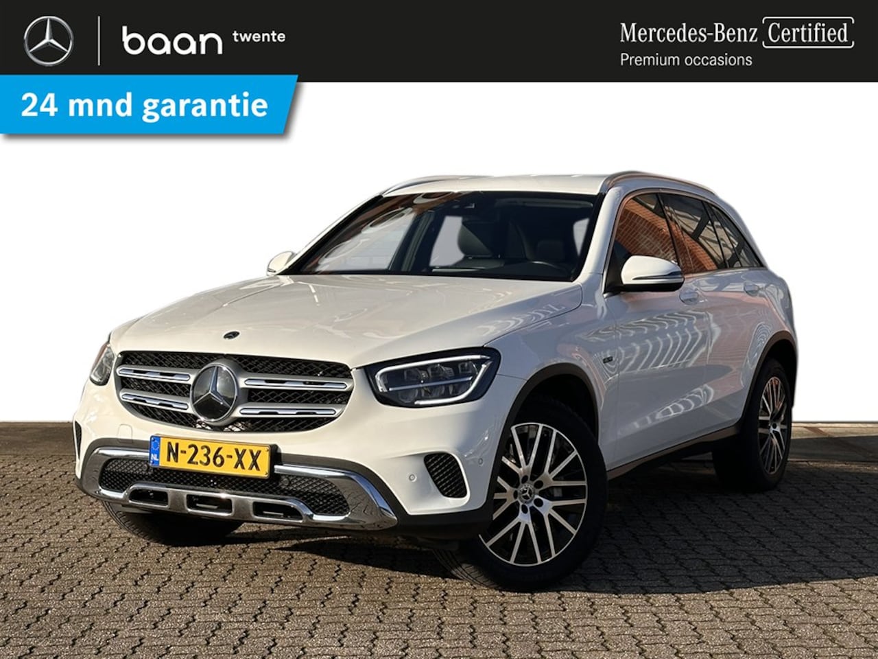 Mercedes-Benz GLC-klasse - 300e 4-Matic Luxury Line | Trekhaak | Advanced Sound System | Apple Carplay | Achteruitrij - AutoWereld.nl