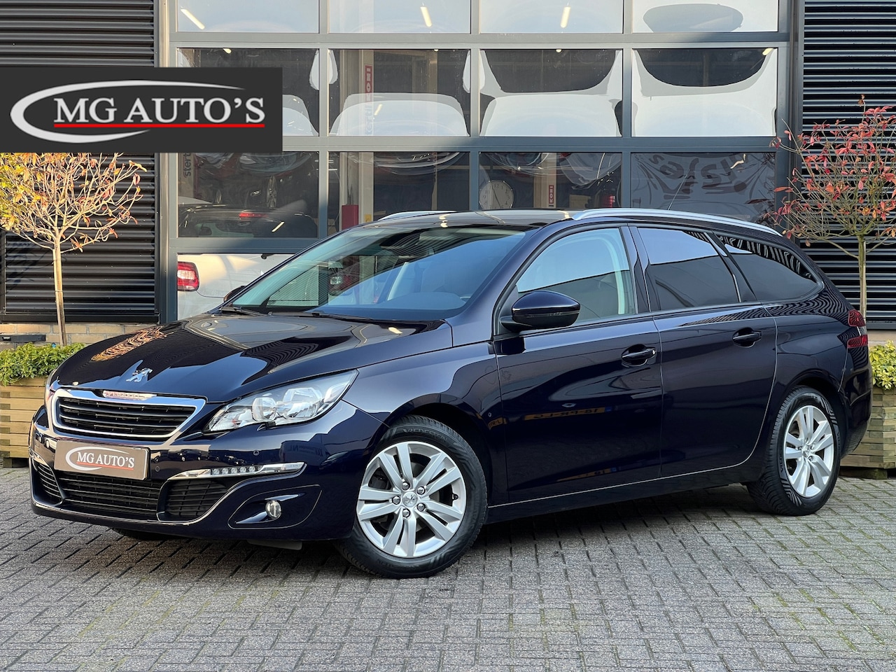 Peugeot 308 SW - 1.2 PureTech Blue Lion | Panoramadak | Volledig Dealer Onderhouden | Cruise Control | Navi - AutoWereld.nl