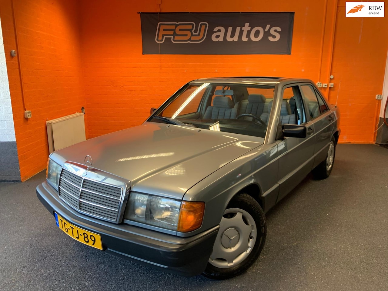 Mercedes-Benz 190-serie - 2.0 D / SCHUIFDAK / APK 23-01-2027!! - AutoWereld.nl