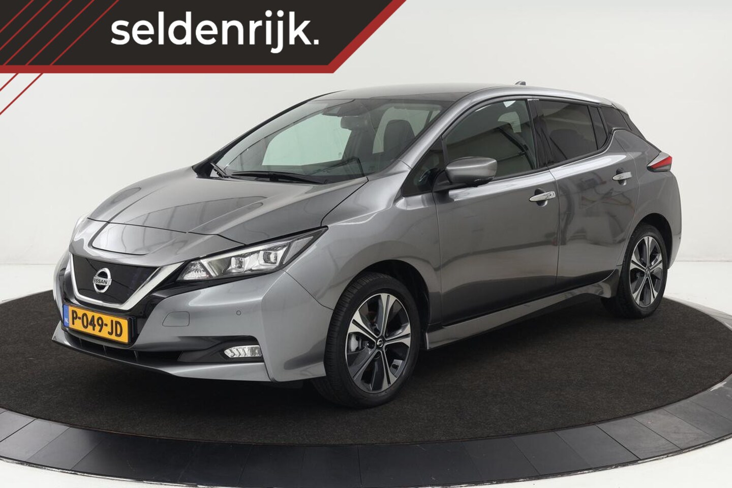 Nissan LEAF - e+ N-Connecta 62 kWh | Stoelverwarming | 360 camera | Adaptive cruise | Carplay | Warmtepo - AutoWereld.nl