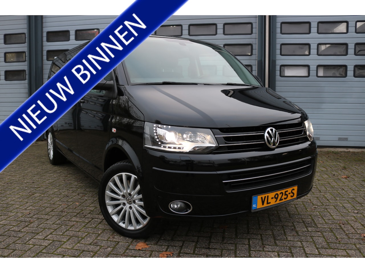 Volkswagen Transporter - 2.0 TDI L2H1 4Motion Autom DC Comfortline Xenon Leder Navi T-haak Bj:2015 - AutoWereld.nl