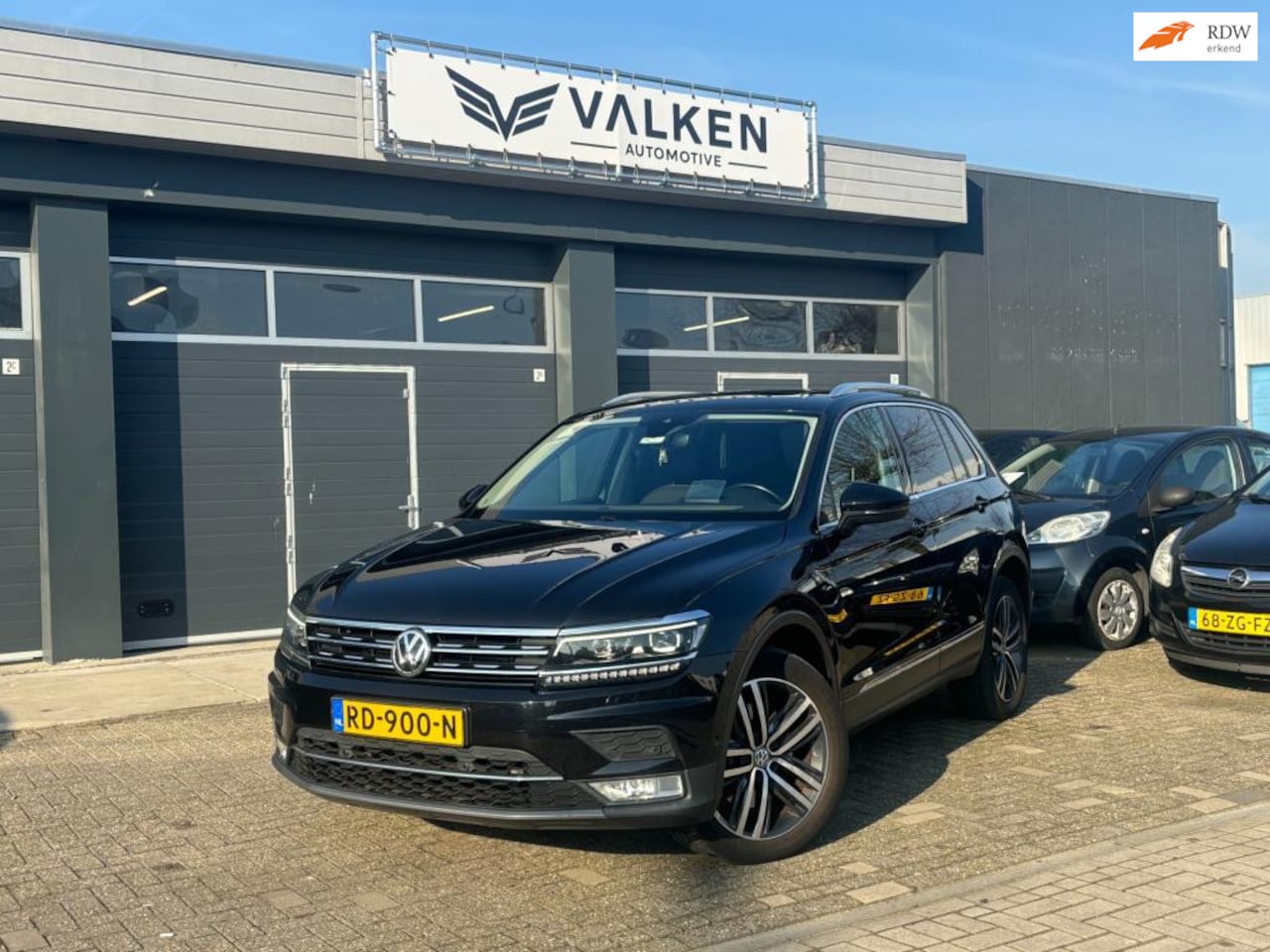 Volkswagen Tiguan - 2.0 TSI 4Motion Highline|Head up disp|Camera|Bomvol| - AutoWereld.nl