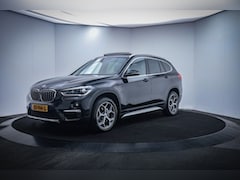 BMW X1 - 20iA Orange Edition III PANO/CAMERA/HEAD UP/FULL LED/LEDER/STOELVERW./NAVI/DAB+/CLIMA/CRUI