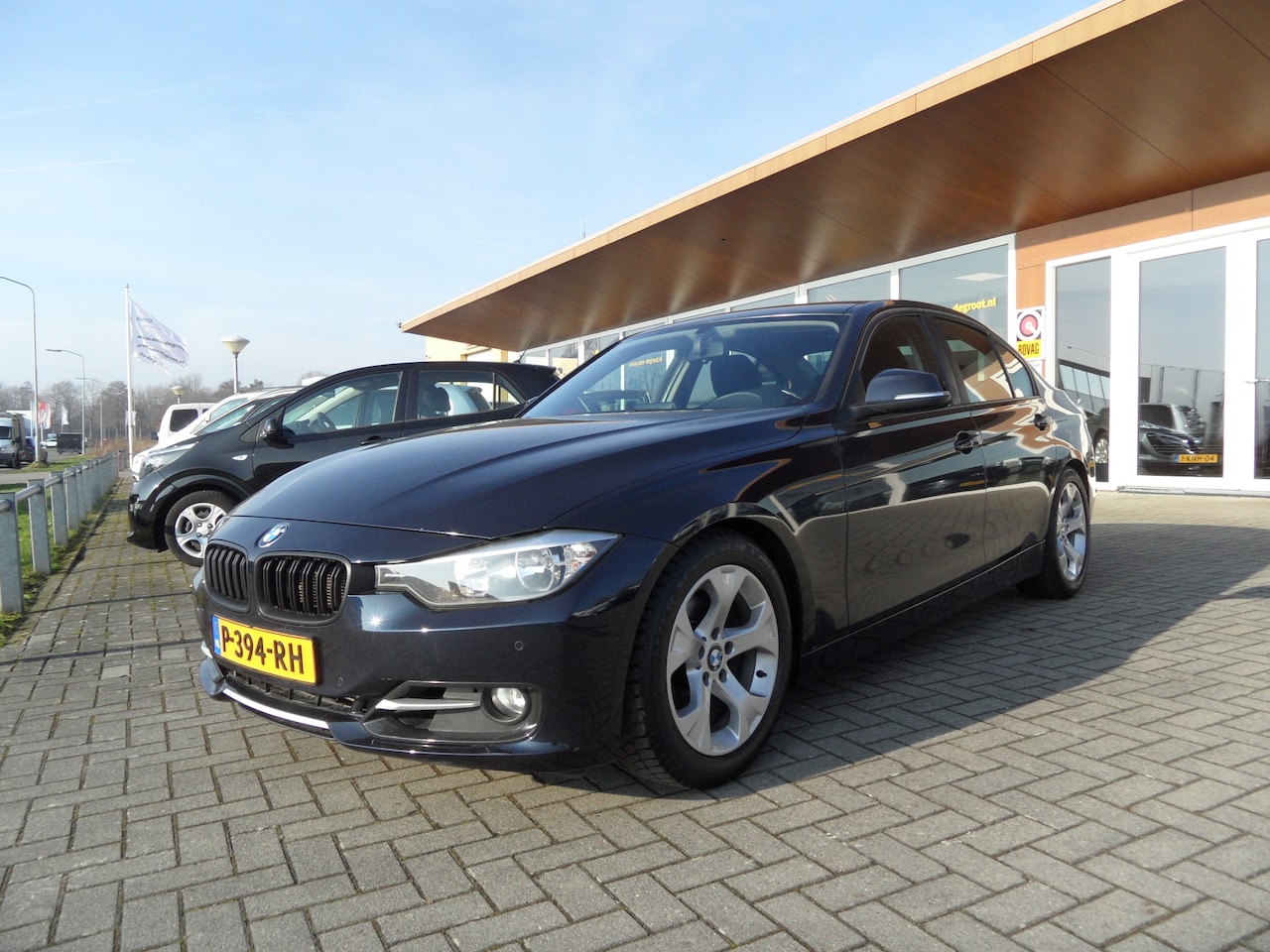 BMW 3-serie - 320i High Executive 320i High Executive - AutoWereld.nl