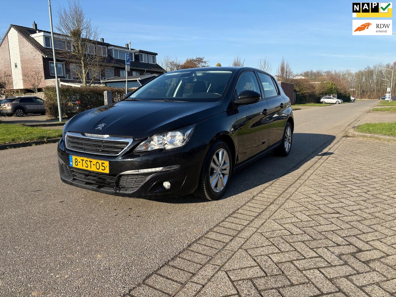 Peugeot 308 - 1.6 THP Active Achteruit camera*Navigatie*NAP*Cruise*Clima*Trekhaak*LM velgen*Parkeersenso - AutoWereld.nl